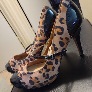 JustFab Leopard Cheetah Print Heels Kitten Strap Sz 10